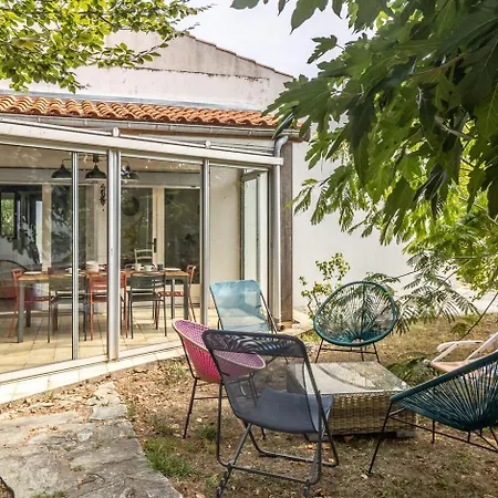 Hébergement de vacances Maison De Au Calme, à 800m De La