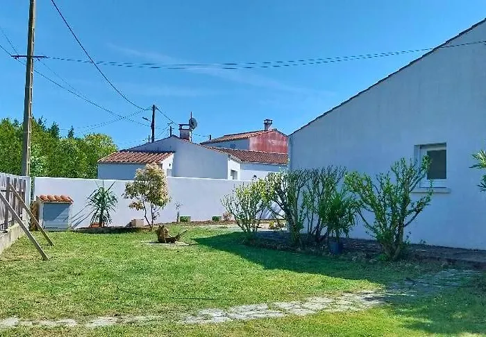 Сasa de vacaciones Maison De Au Calme, A 800m De La *